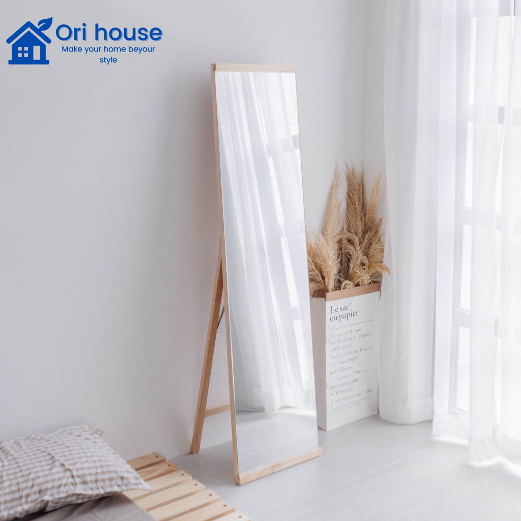 Gương đứng soi toàn thân tràn viền phối kệ khung gỗ màu tự nhiên