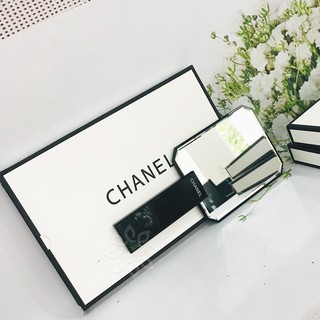 Gương cầm tay trang điểm cha nel cao cấp