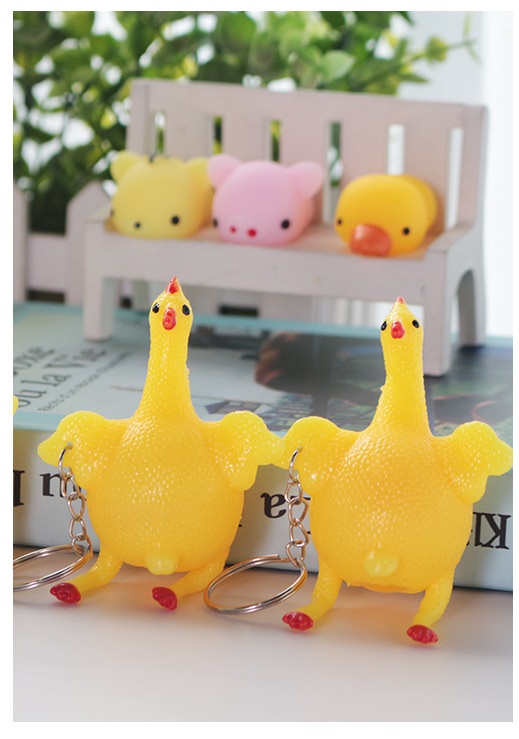 [HCM]Đồ chơi móc khóa con gà đẻ trứng vui nhộn xả stress