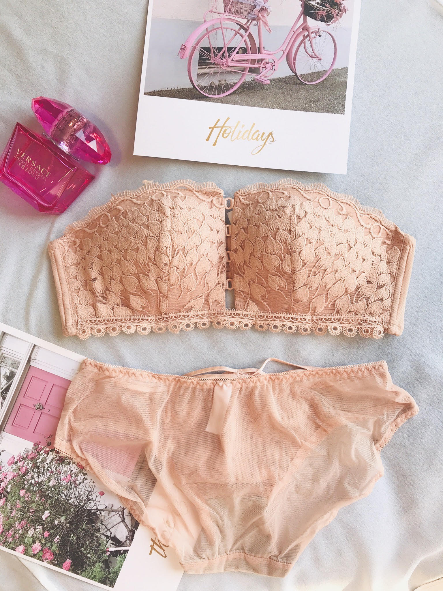 Đồ lót, đồ lót ren siêu xinh vô cùng chanh sả cho những bạn ngực vừa và nhỏ