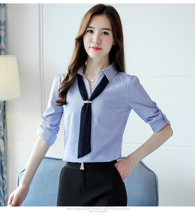 Áo sơ mi sọc thắt cavat