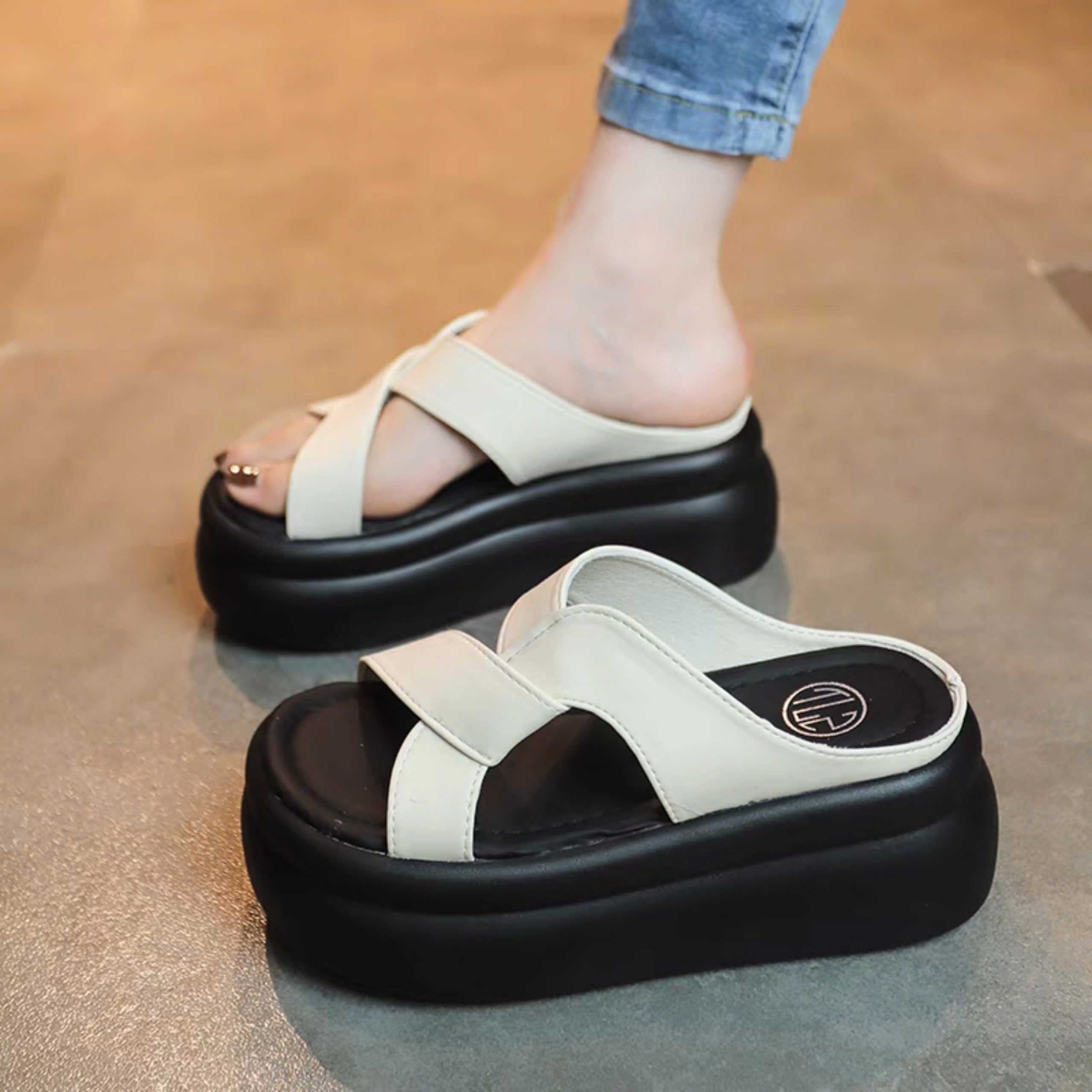 DÉP QUAI XOẮN NÂNG ĐẾ 6CM DA XỊN CAO CẤP