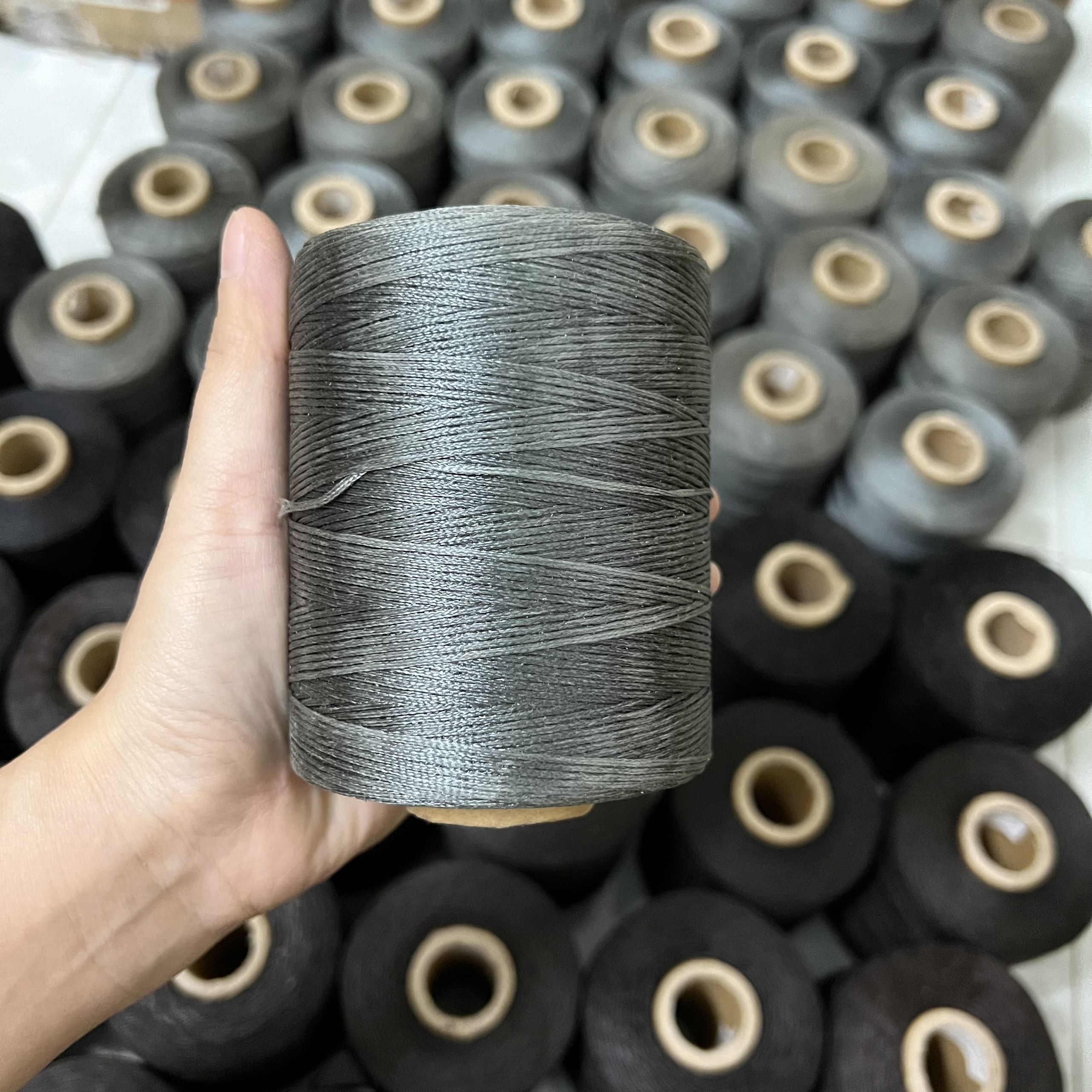 Chỉ sáp nến khâu giày dép, sợi dẹt