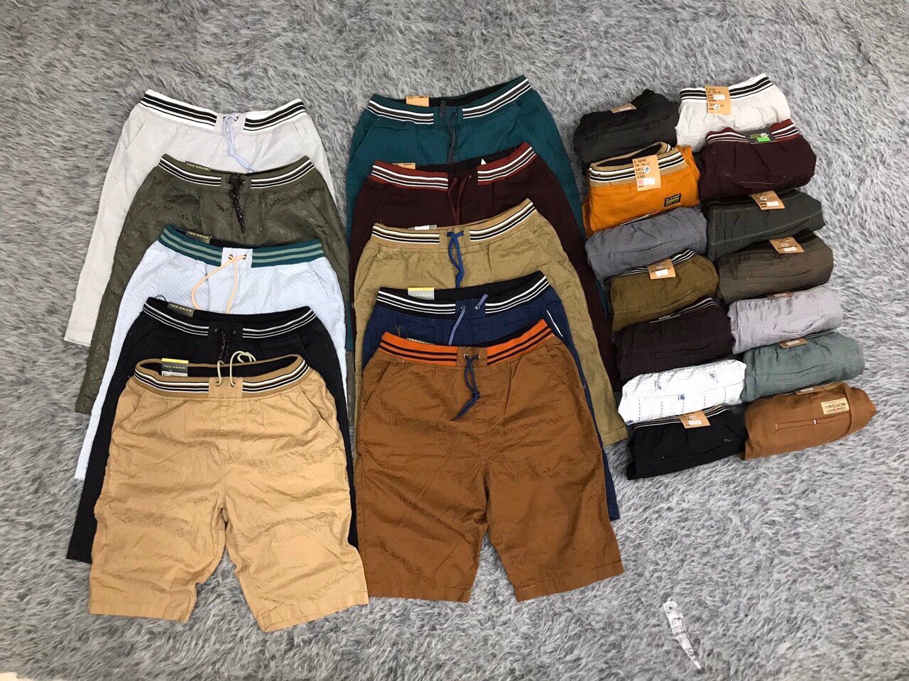 [HCM]Quần short kaki nam lưng thun giao màu ngẫu nhiên HT28