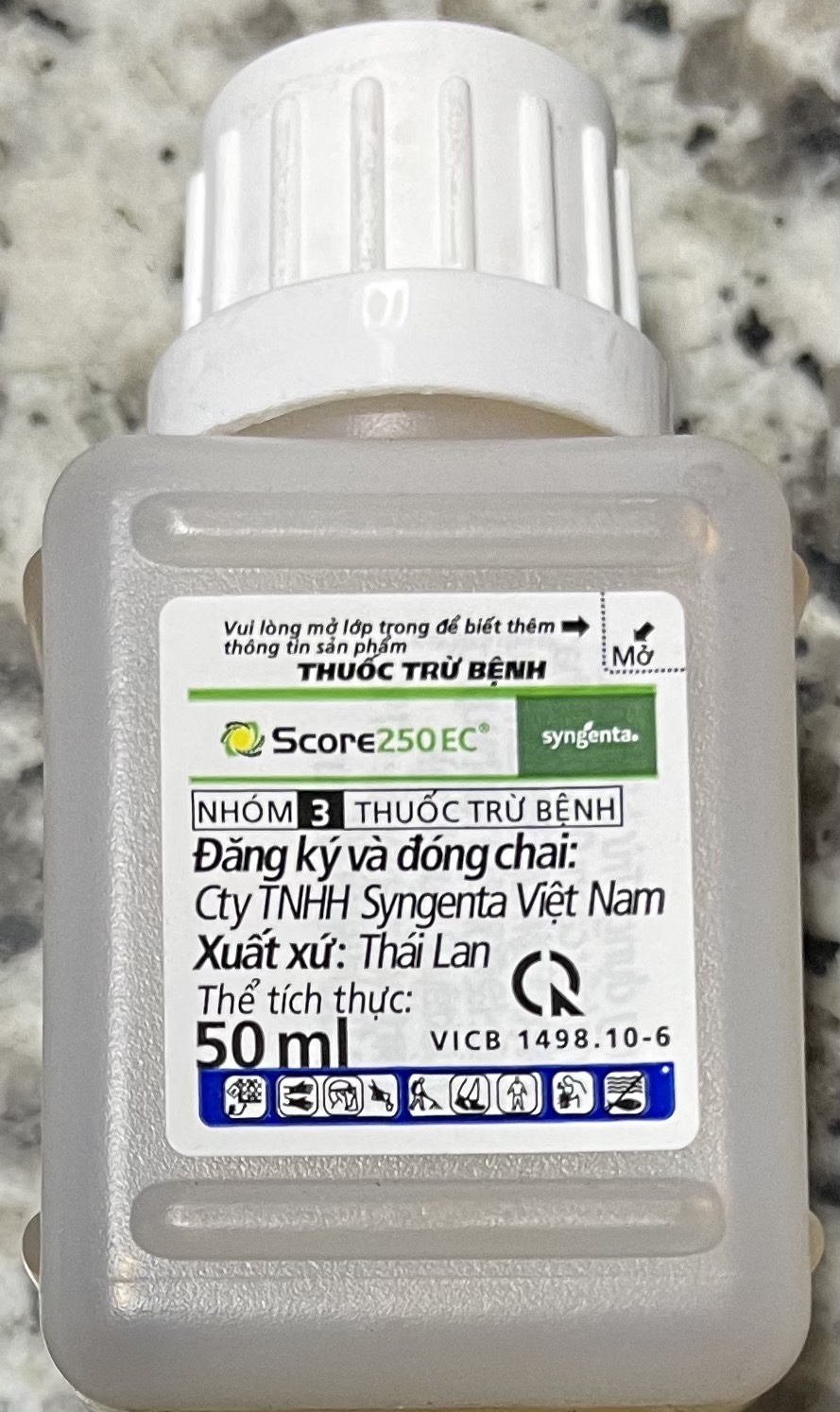 Thuốc trừ bệnh Score 250EC trừ bệnh phấn trắng, đốm lá trên hoa mai, lan, hồng  - Chai 50ml