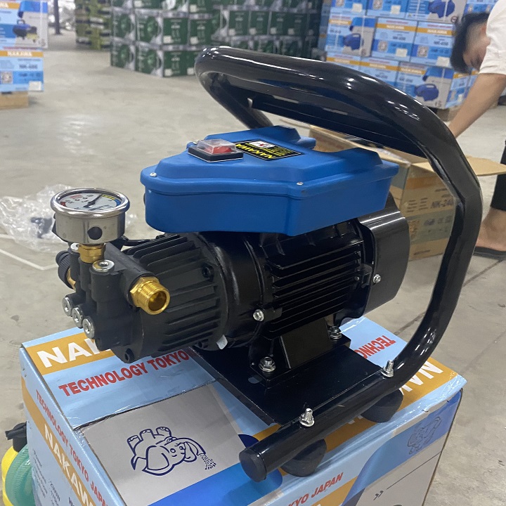 Máy rửa xe 2300w nakawa nk-676