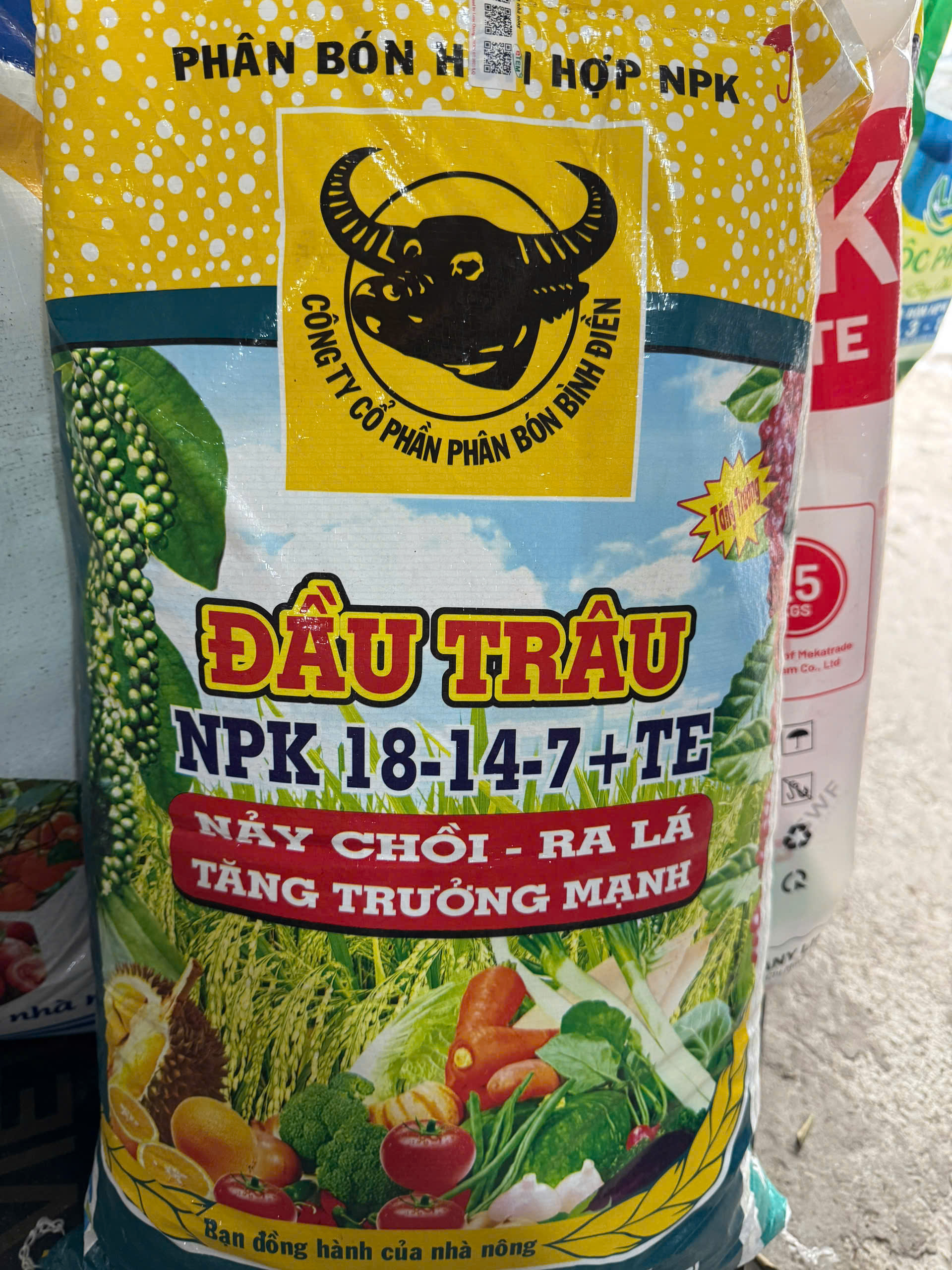 Phân Npk 18-14-7+Te Đầu Trâu Tăng Trưởng Nhanh Cho Cây Cảnh Và Hoa Màu | Lazada Việt Nam