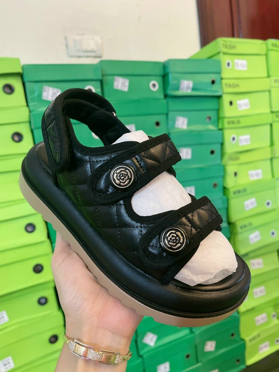 SIÊU HOT- GIÀY SANDAL HAI QUAI DÁN CHẦN CHỈ ĐẾ 2MAU HÀNG QUẢNG CHÂU CHẤT LƯỢNG CAO-MÃ 907
