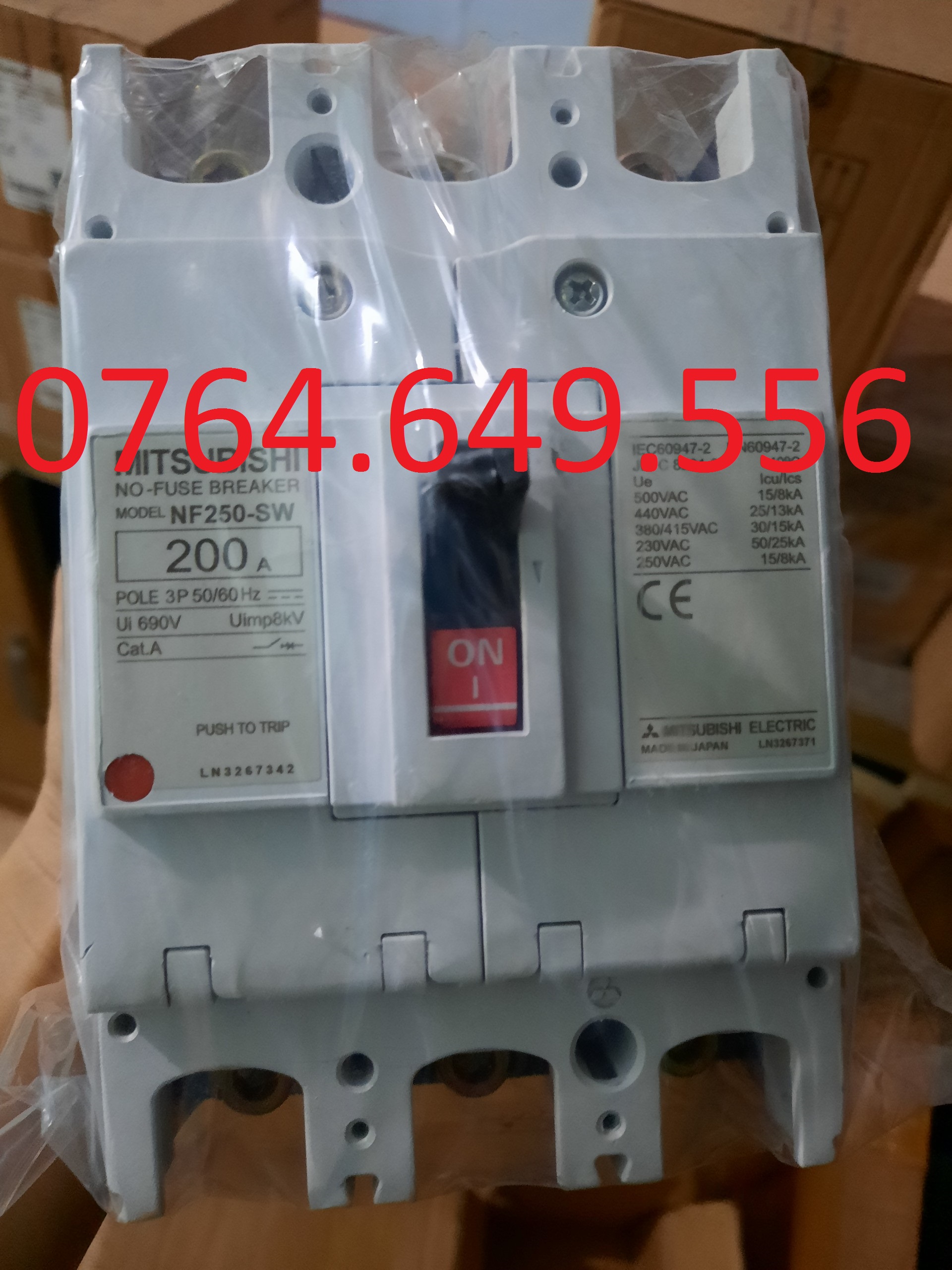 Mccb mitsubishi 200a màu trắng