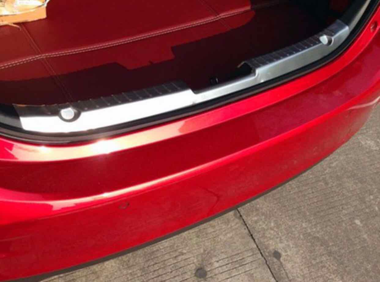 Chống trầy cốp mazda 3 2015-2017