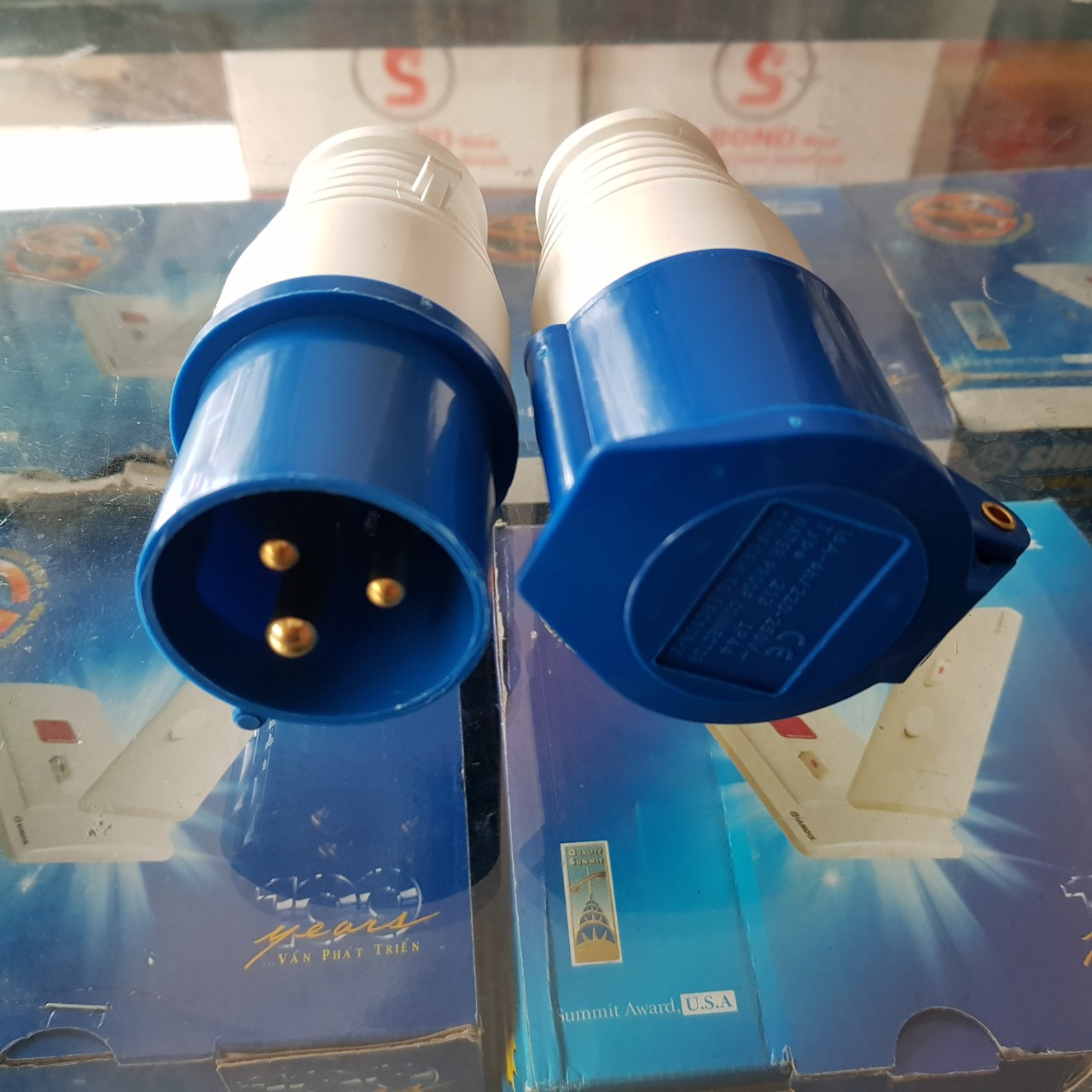 PHÍCH CẮM - Ổ CẮM CÔNG NGHIỆP 16A DI ĐỘNG HOẶC GẮN TƯỜNG
