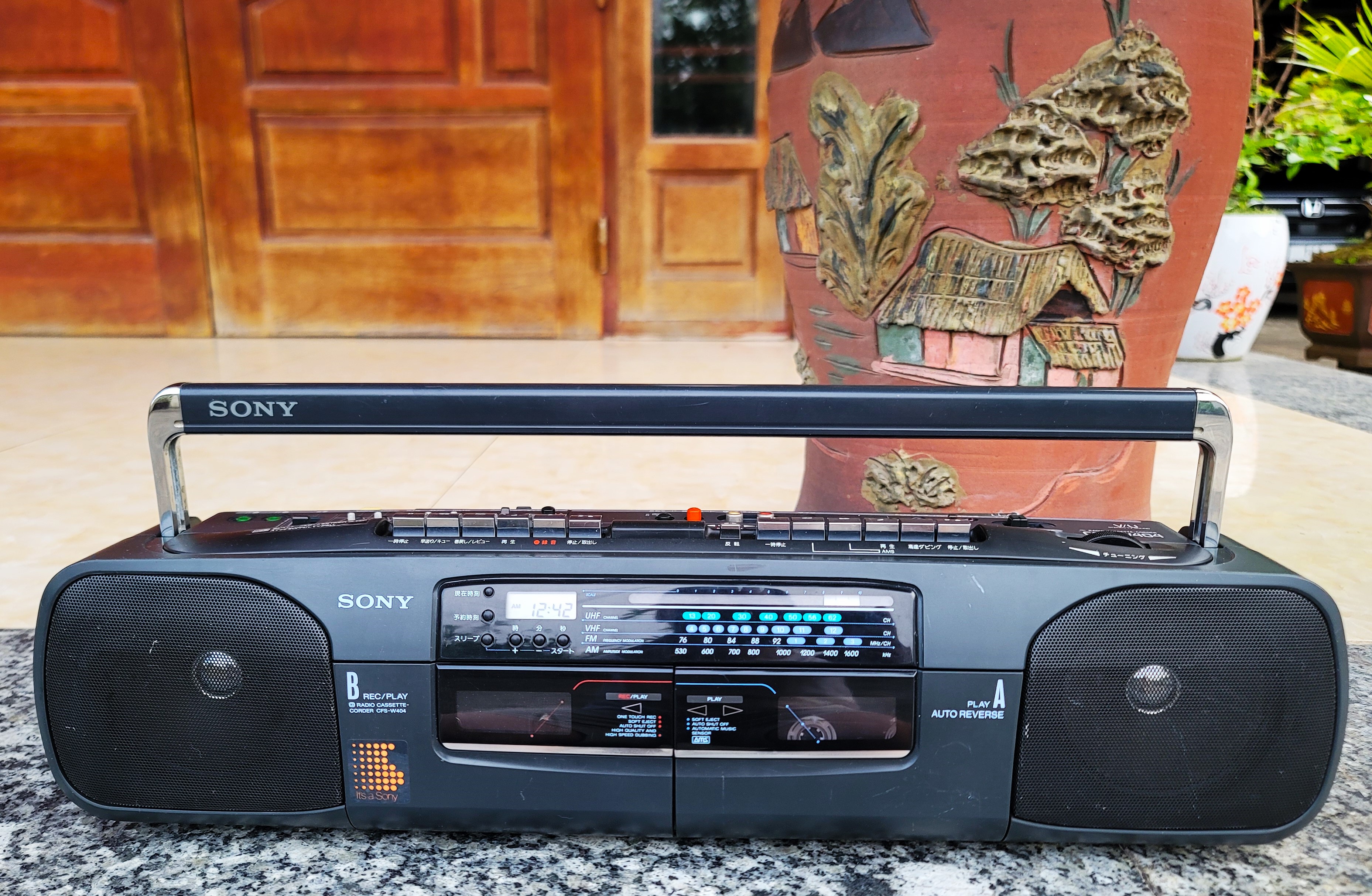 Sony cfs-w404 radio-cassette - rất mới 96% :3,4 trieu