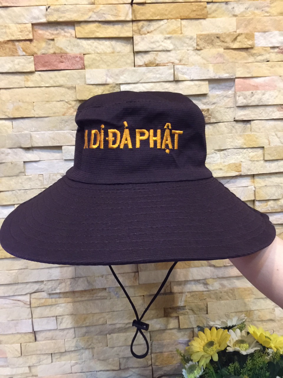 Mũ phật tử đi lễ chùa thêu chữ a di đà phật