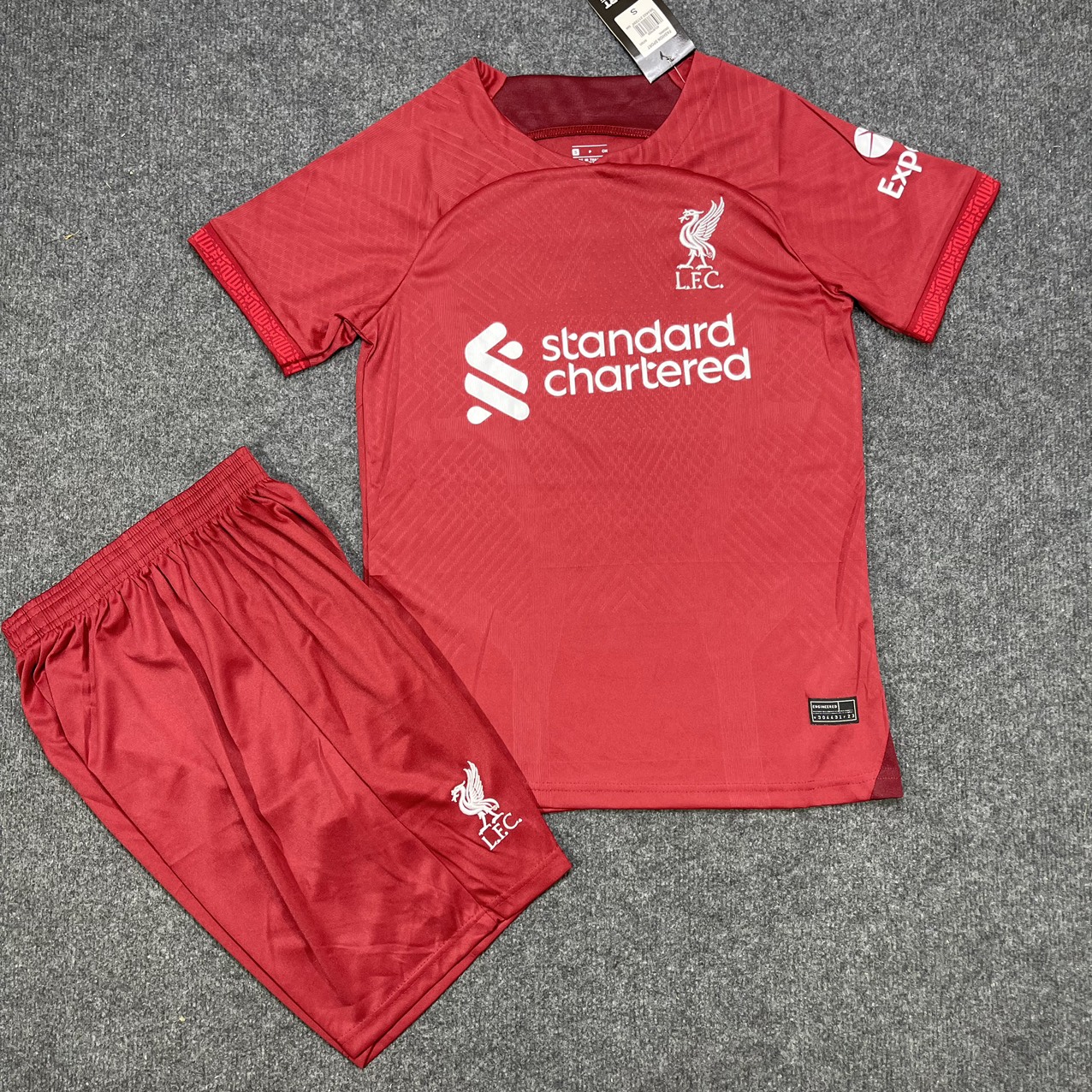 Bộ quần áo đá bóng clb liverpool đỏ 22/23 - hàng thun thái - logo thêu
