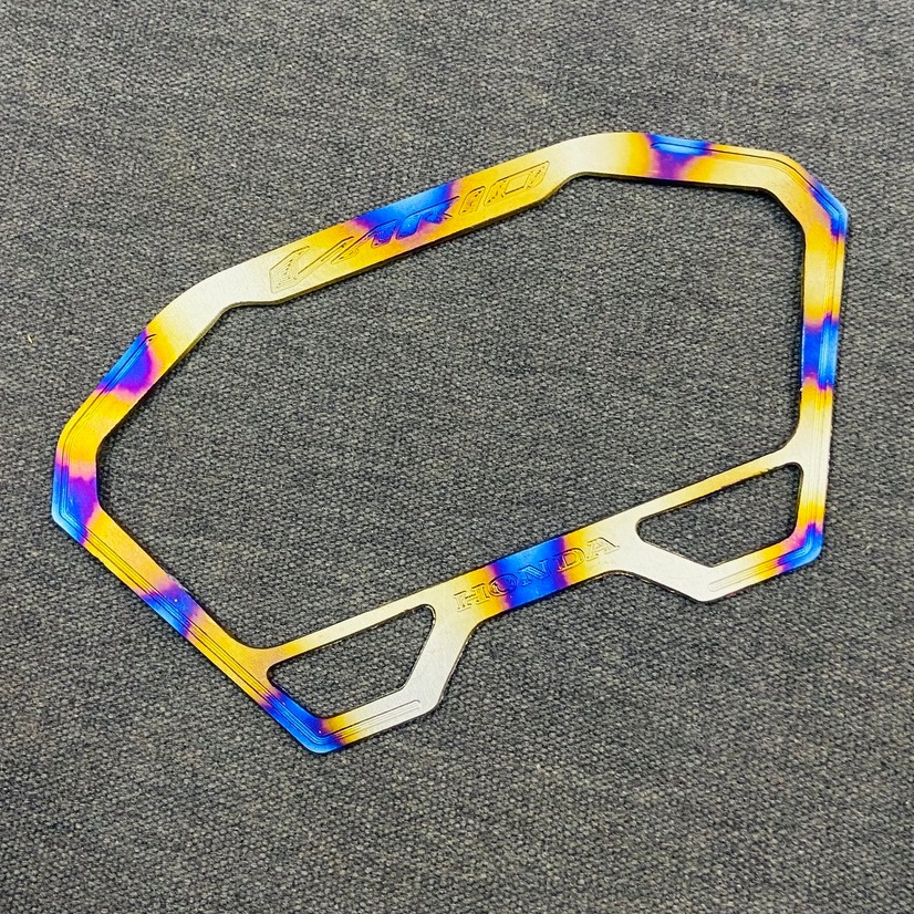 [HCM]( KHÒ NHIỆT TỰ NHIÊN ) ỐP TITAN MẶT ĐÔNG HỒ XE VARIO ĐỒNG HỒ ĐIỆN TỬ