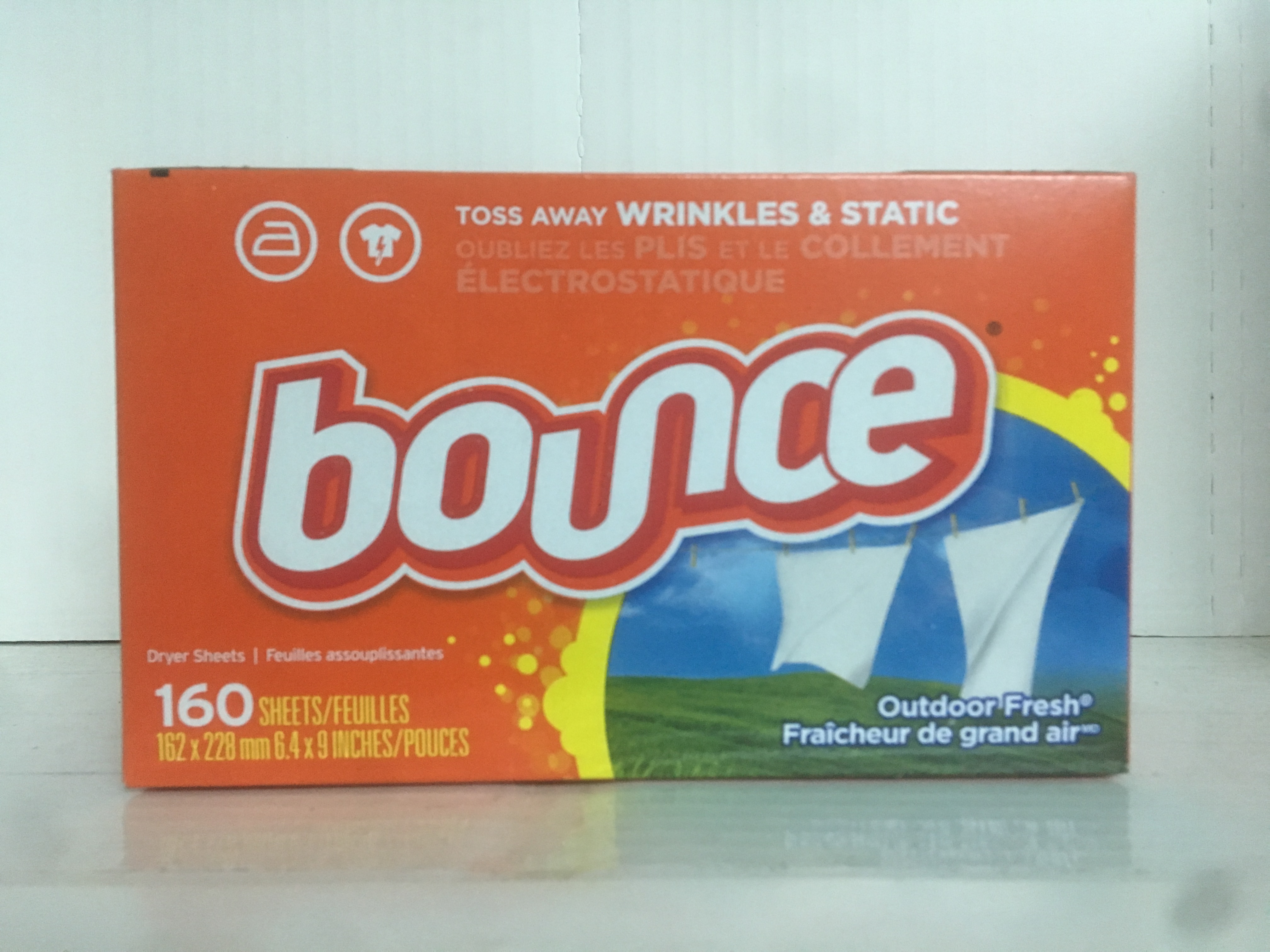 Giấy thơm quần áo bounce 4 in 1 của mỹ 160 tờ