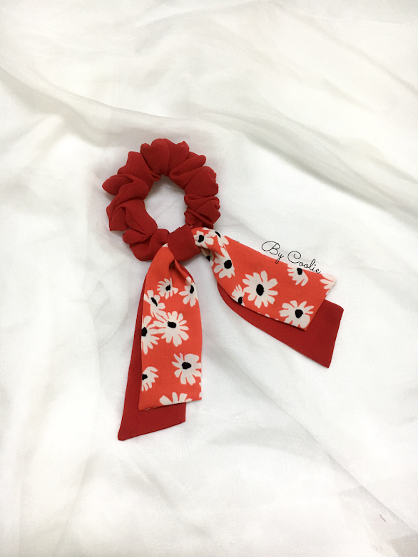 Dây cột tóc pelta scrunchies nơ dài đỏ hoa cúc