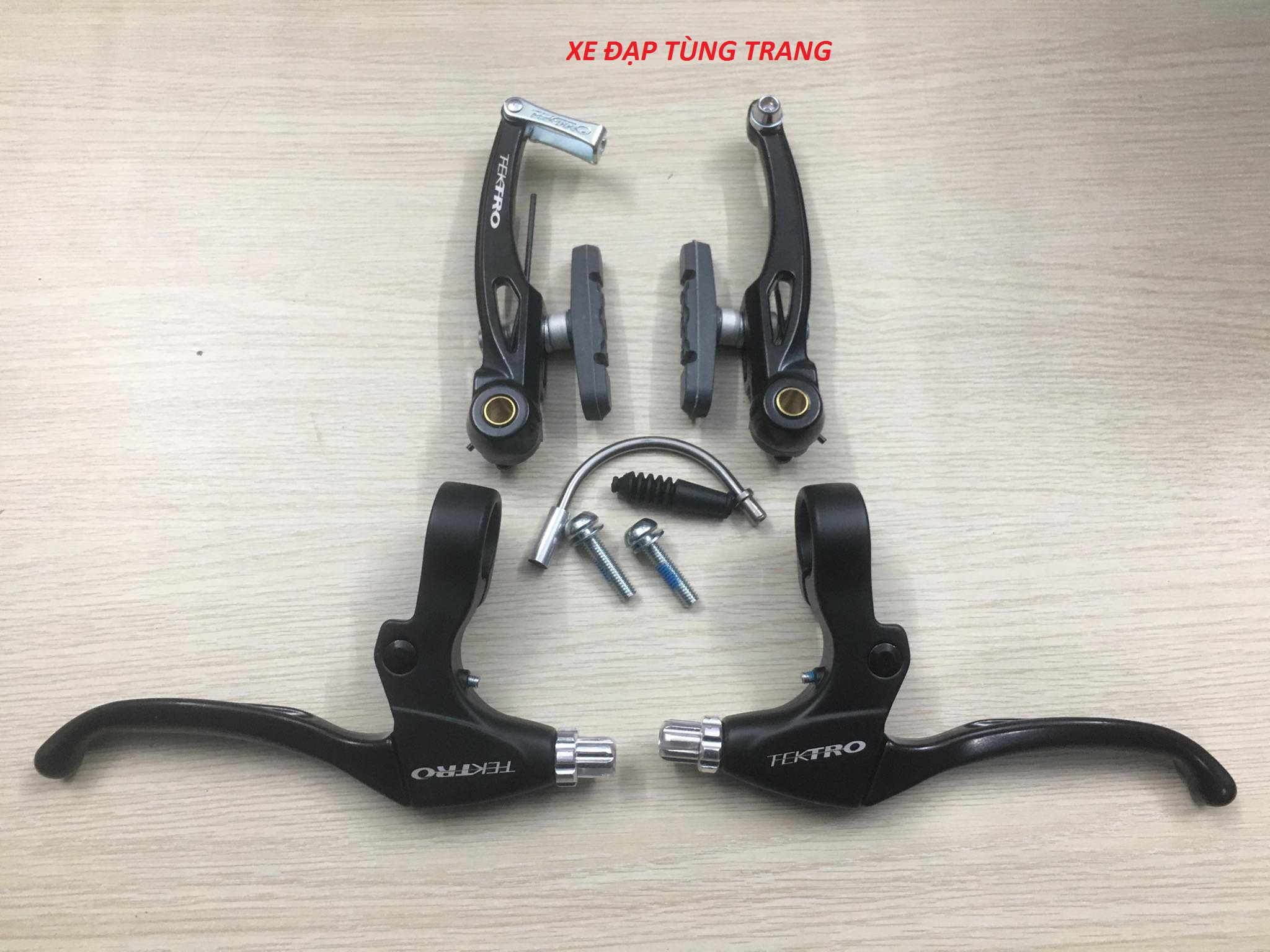 Cặp tay thắng V Tektro nhôm đen đài loan chính hãng.