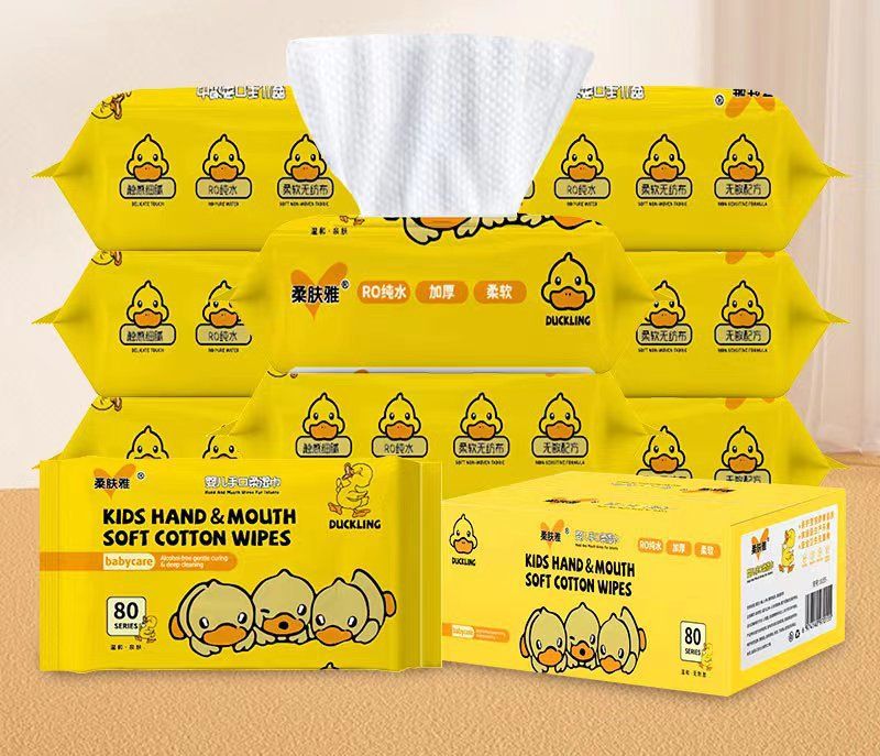 Khăn giấy ướt vịt vàng thùng 10 gói - Khăn ướt không mùi kèm, khăn giấy ướt cho bé