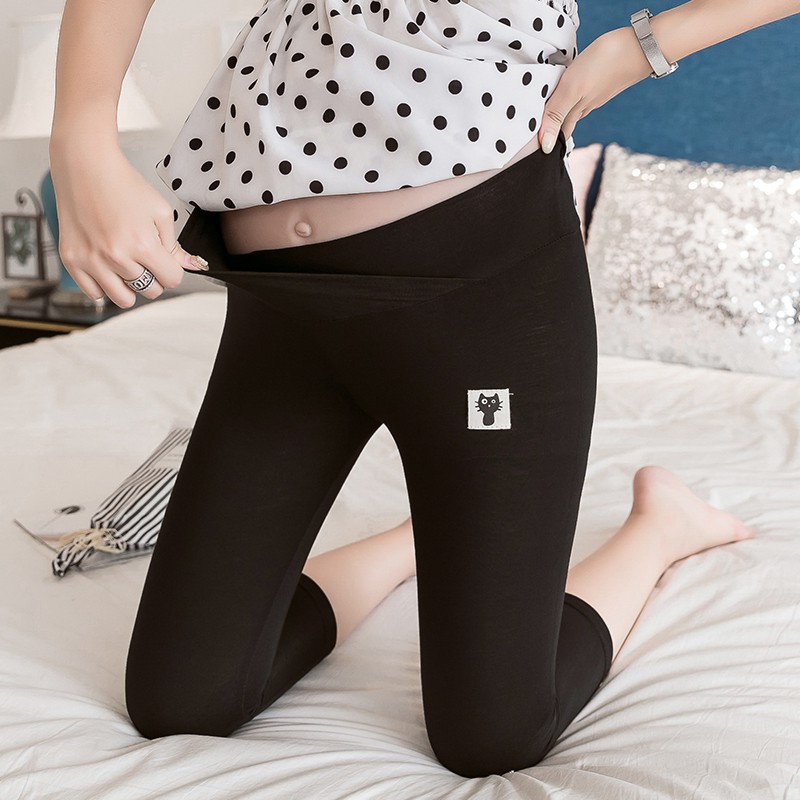 Quần bầu lửng legging hình mèo Molys Q08, sản phẩm có mẫu mã đa đạng, chất liệu vải tốt, mang lại cảm giác thoải mái cho người sử dụng