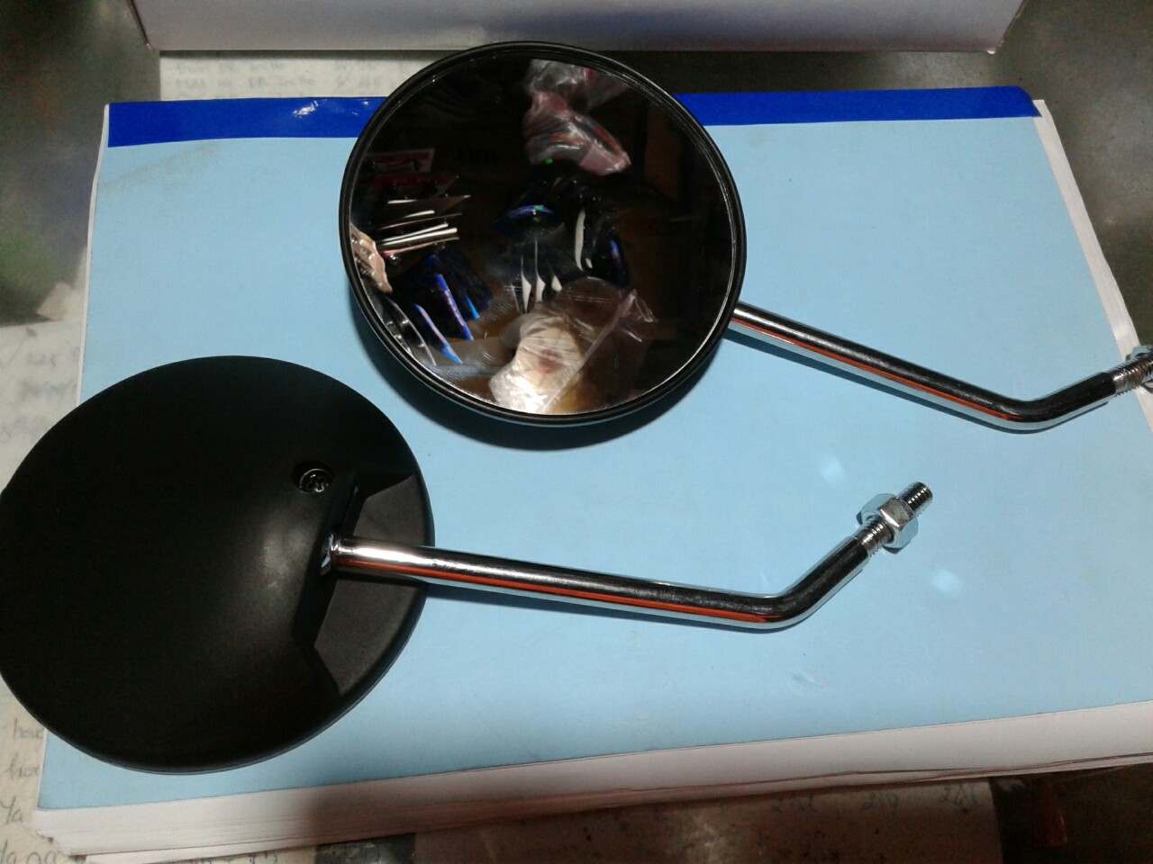 Cặp kính chiếu hậu xe cub 78, cub 81, kinh hậu tròn cho các loại xe Cub chân kính 8ly răng xuôi, kính hậu tròn chân xi 8ly