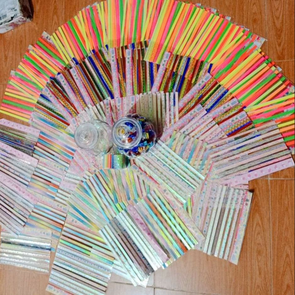 Giấy gấp sao óng ánh 1000 giấy