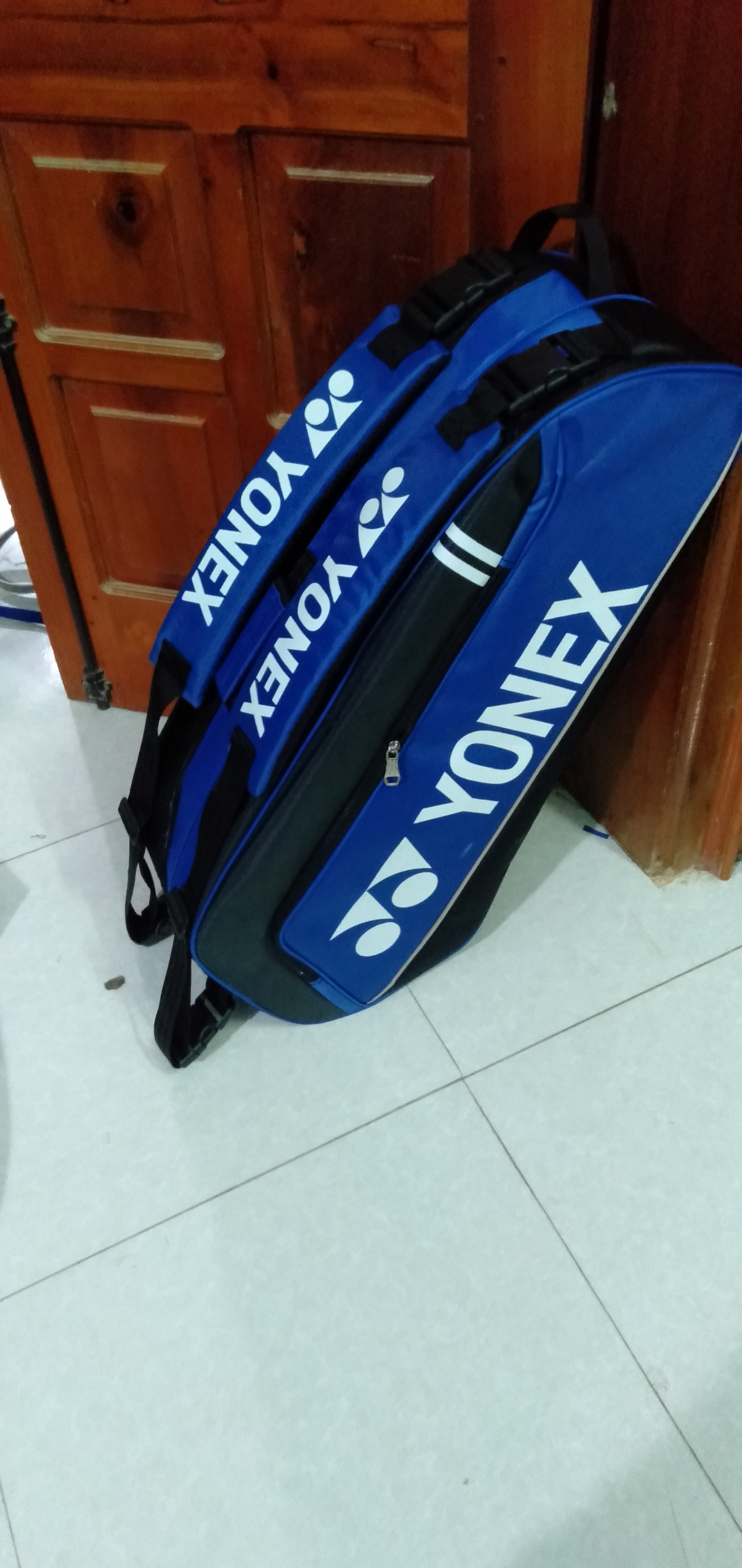 bao vợt cầu lông 2 ngăn chính