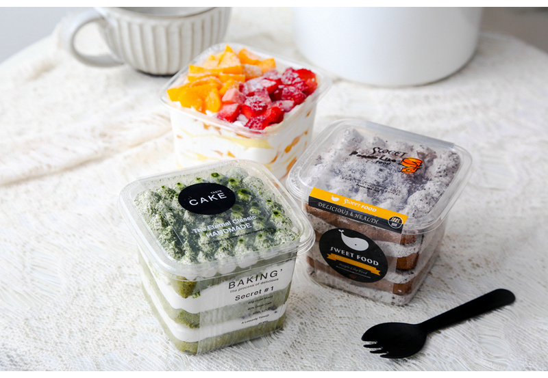 Hộp nhựa mousse vuông b10-8
