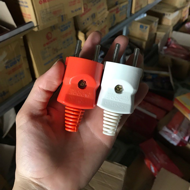 Phích cắm chịu tải 4000w