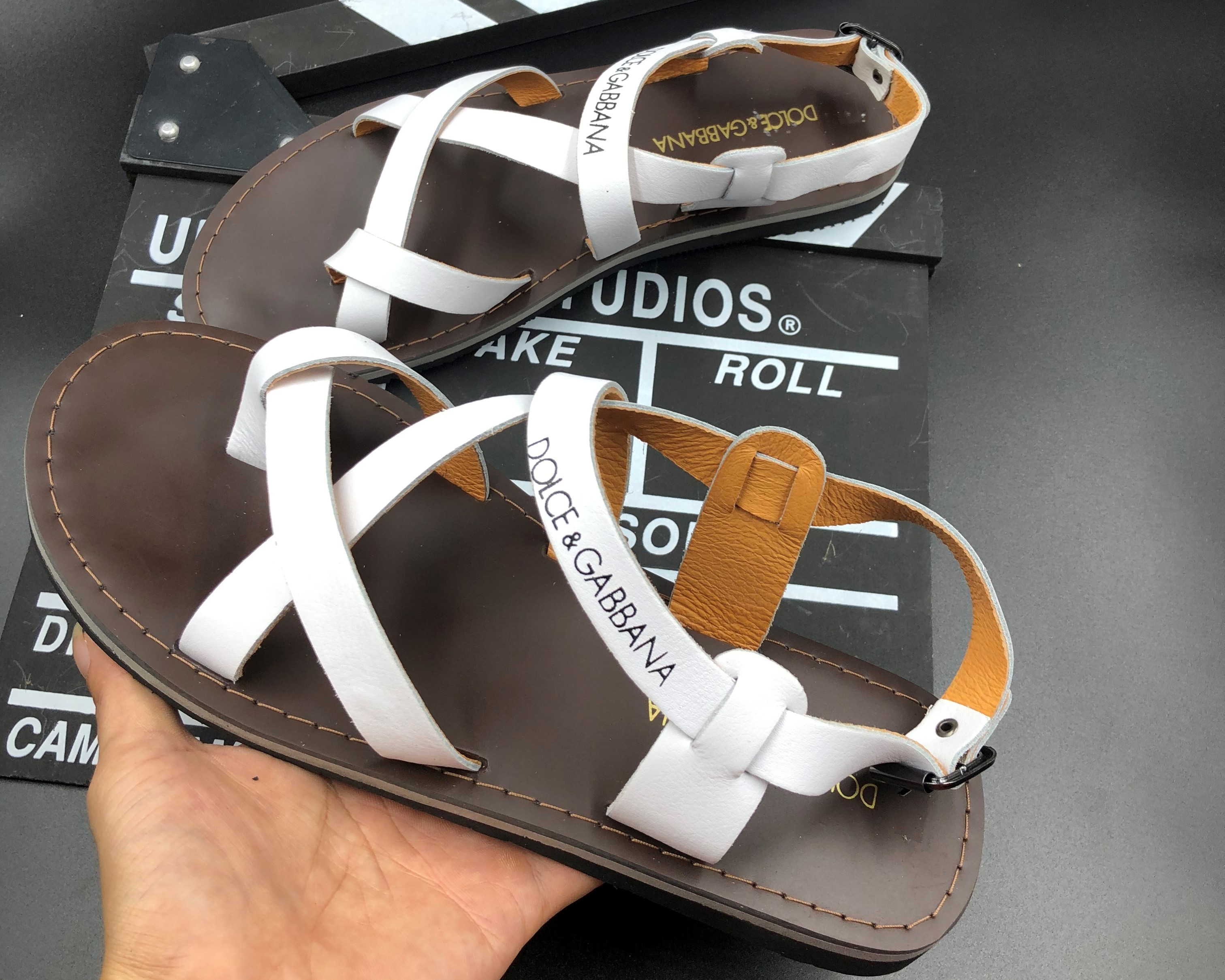 Dép nam Sandal (xăng đan) xỏ ngón da 2 màu C&G đế gỗ trầnchỉ (shophanhan)