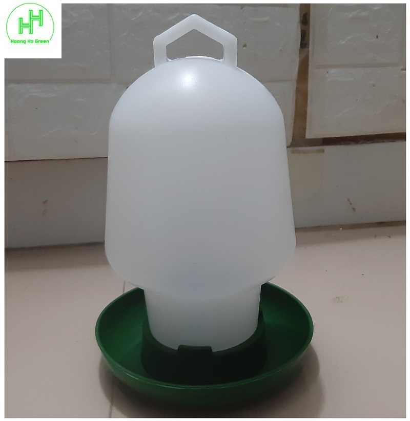 1 bình đựng nước cho gia cầm dung tích: 2l - máng uống nước bình thuận 2 lít