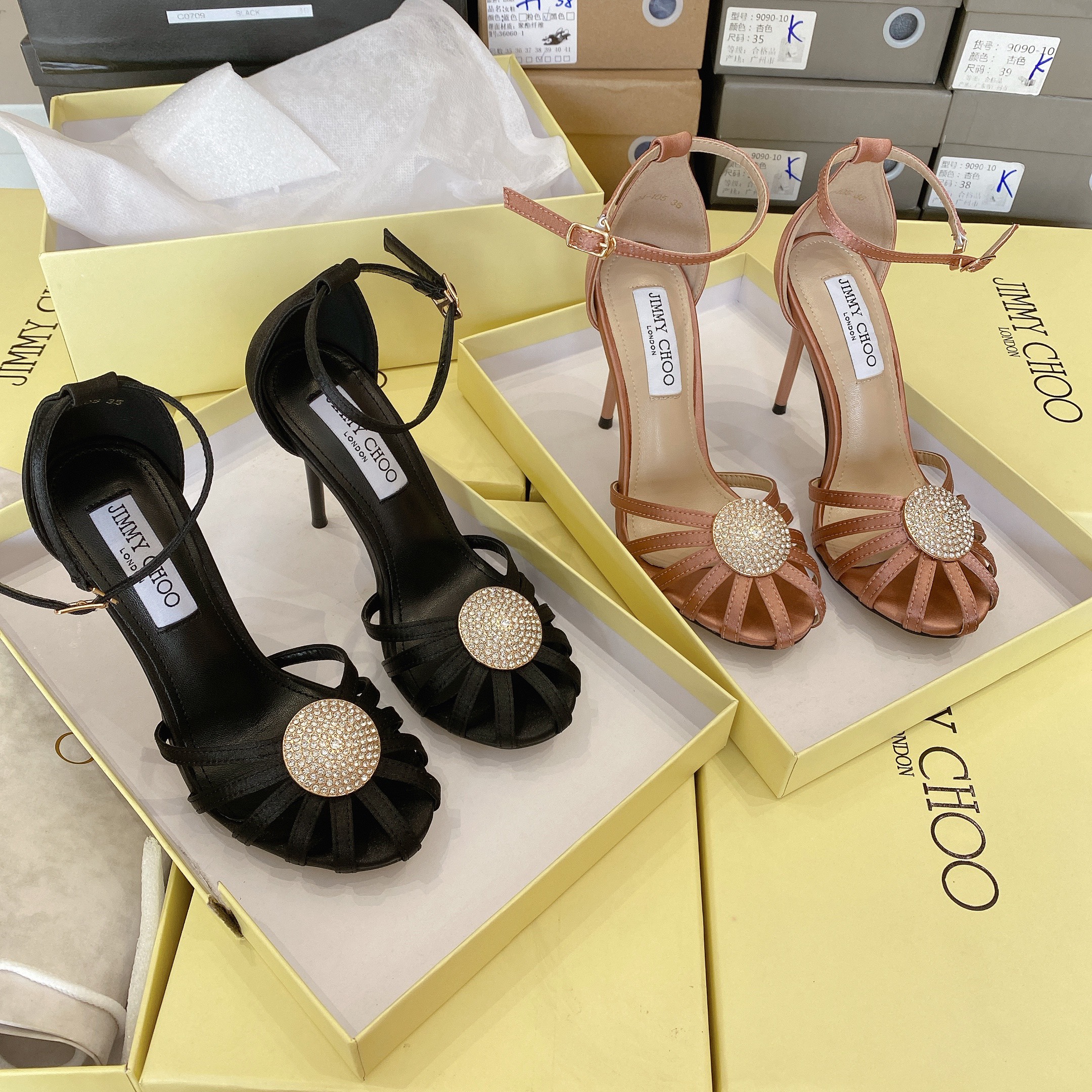 Giày sandal cao gót dây mũi tròn đính tag đá