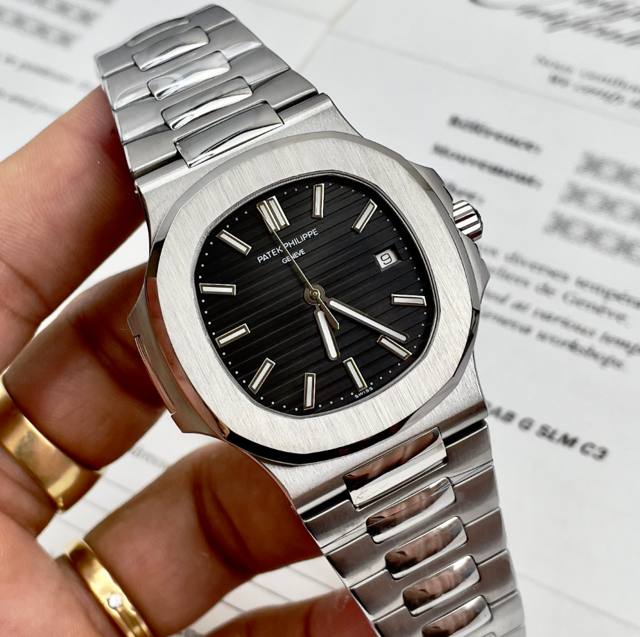 [ Hàng Nhập Khẩu ] Đồng Hồ Nam Patek Philippe Nautilus 5711 Máy Cơ Size 40mm, Tích Cót Nhiều Giờ Mặt Kính Sapphire, Vỏ và Dây Đeo Bằng Thép 904L Chóng Bay Màu Ăn Mòn ,Kiểu Dáng Đẹp Sang Trọng.(Bảo Hành 12 Tháng)
