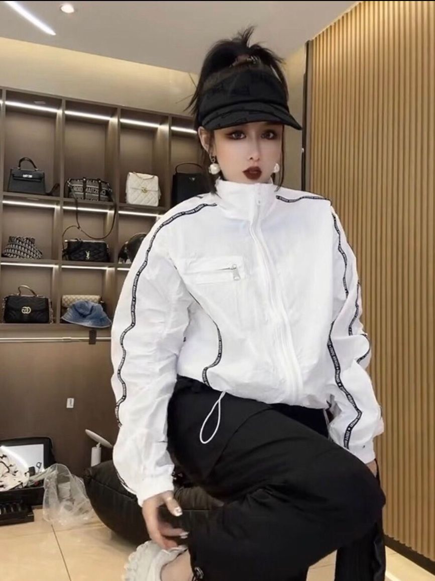 [HCM]áo khoác dù hai lớp dáng lửng khóa kéo cổ cao tay dài phối sọc tay m9330