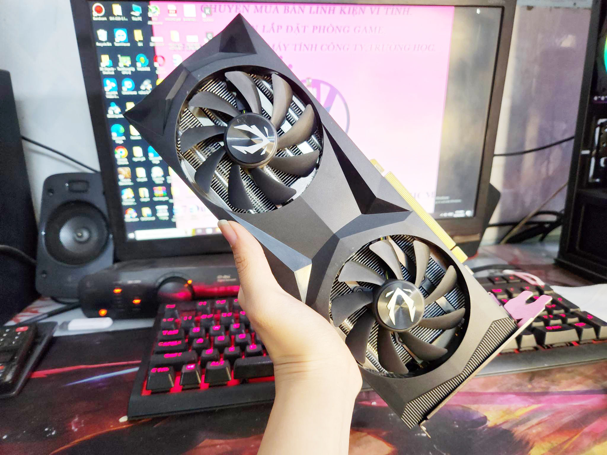 ZOTAC GAMING GeForce RTX 2070 SUPER AMP