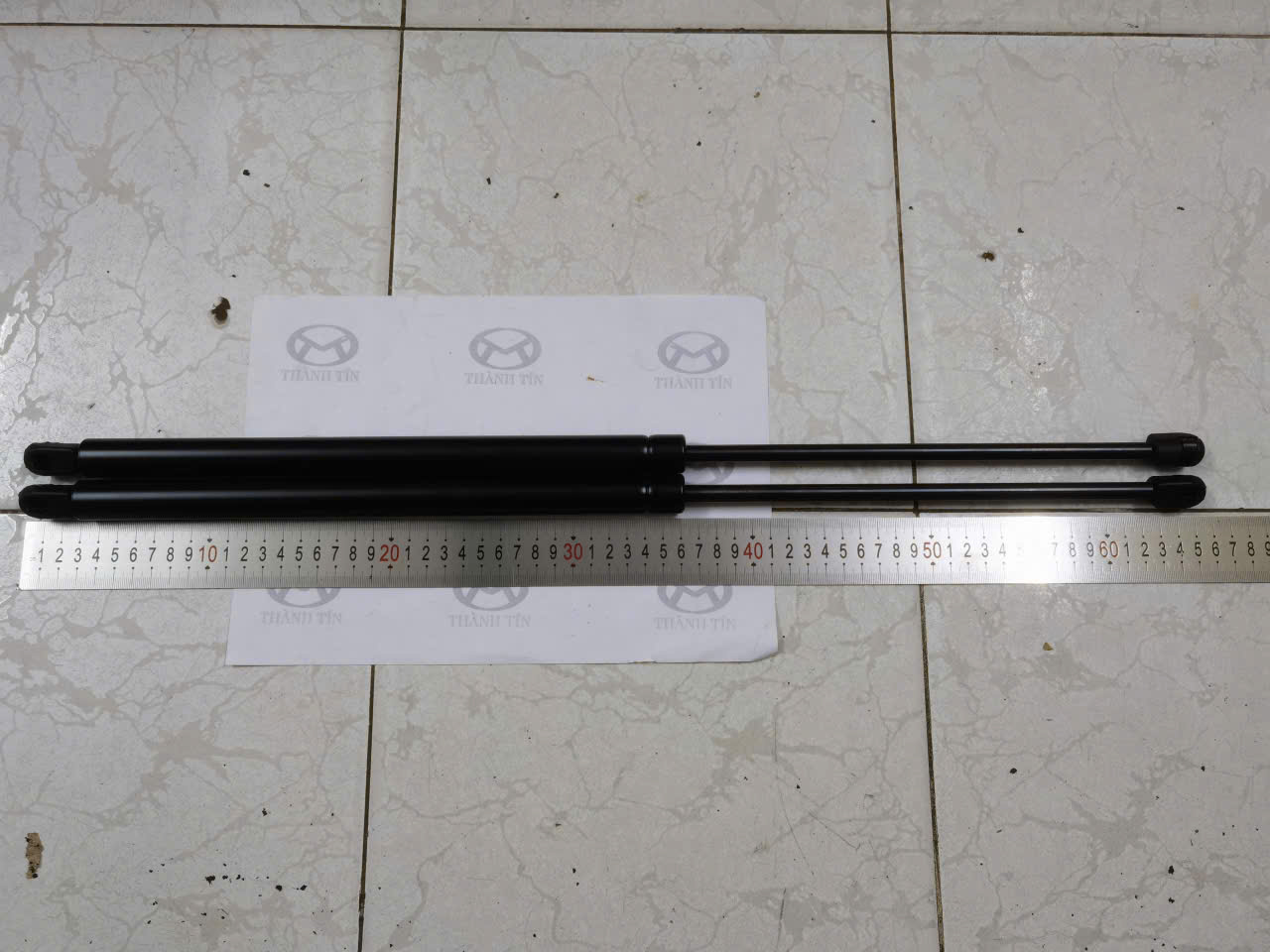 Ty chống cốp sau BMW X3 2004-10
