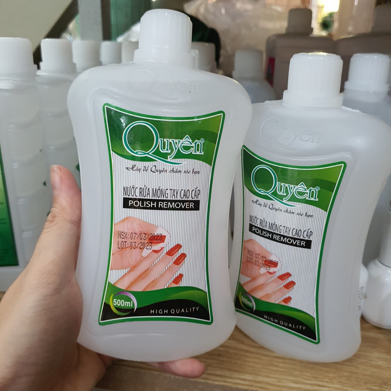 Nước rữa móng tay Quyên 500ml , chuyên dùng cho nail , cao cấp.