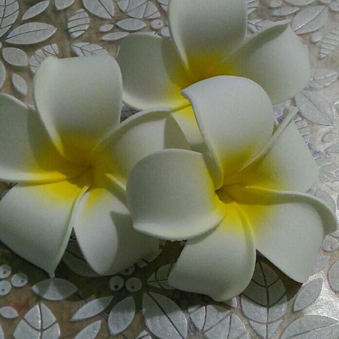 Kẹp tóc hoa sứ 7cm