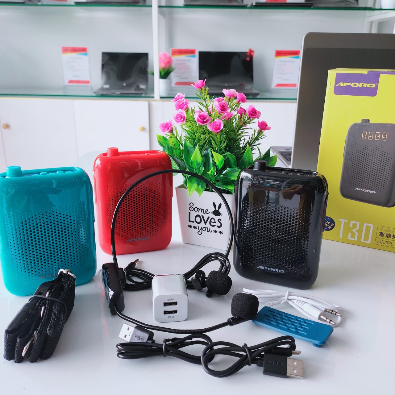 Máy trợ giảng không dây T30 UHF - Có bluetooth mẫu mới