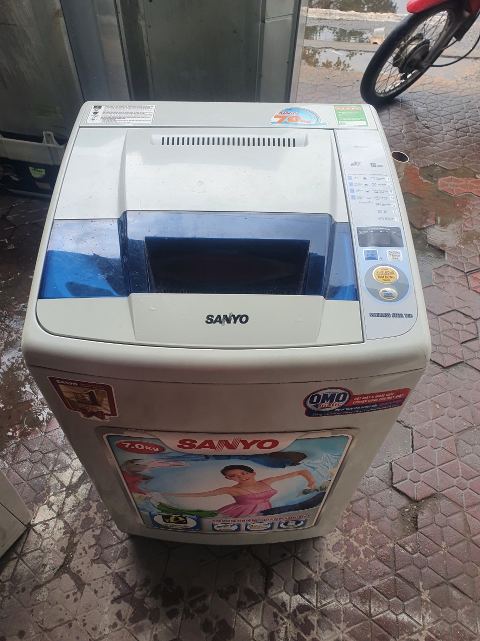 máy giặt sanyo 7kg dùng tốt đã qua sử dụng bảo hành 3 thasg freeship tphcm lh 0968810979 trước khi đặt hàng ah