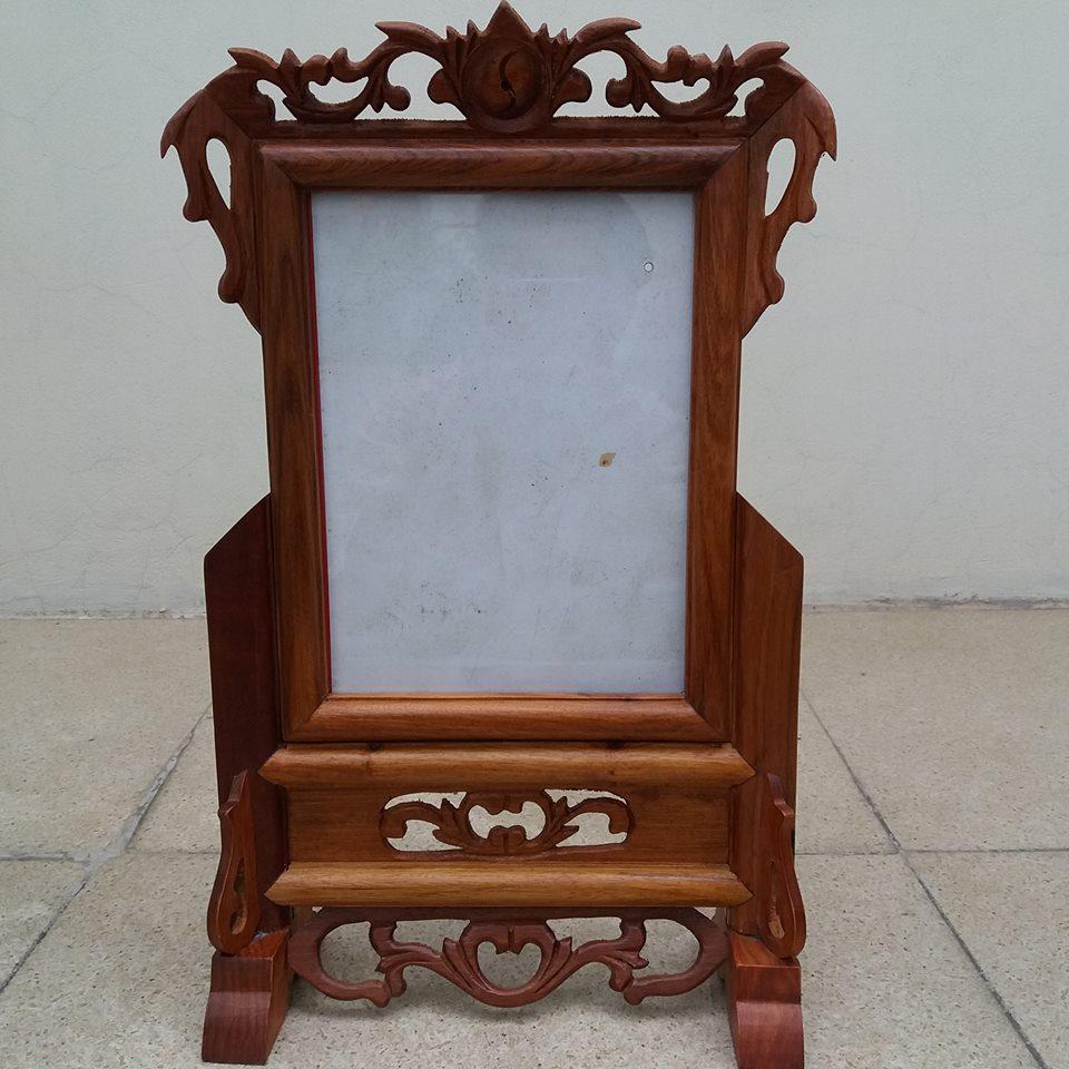 Khung ảnh thờ gỗ hương kích thước ảnh 18x24
