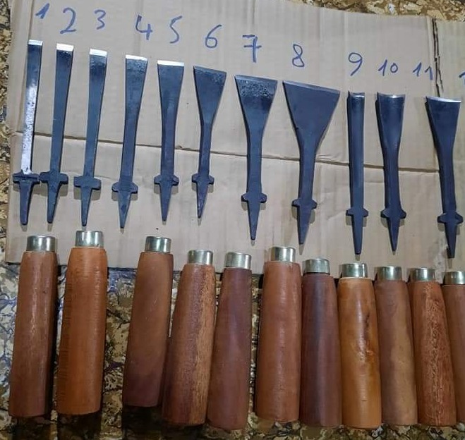 Bộ 11 cây đục thợ mộc đục hàng ngang đục tràng đục mộng vuông đục khung cửa mài sắc kèm tông gỗ nghiến