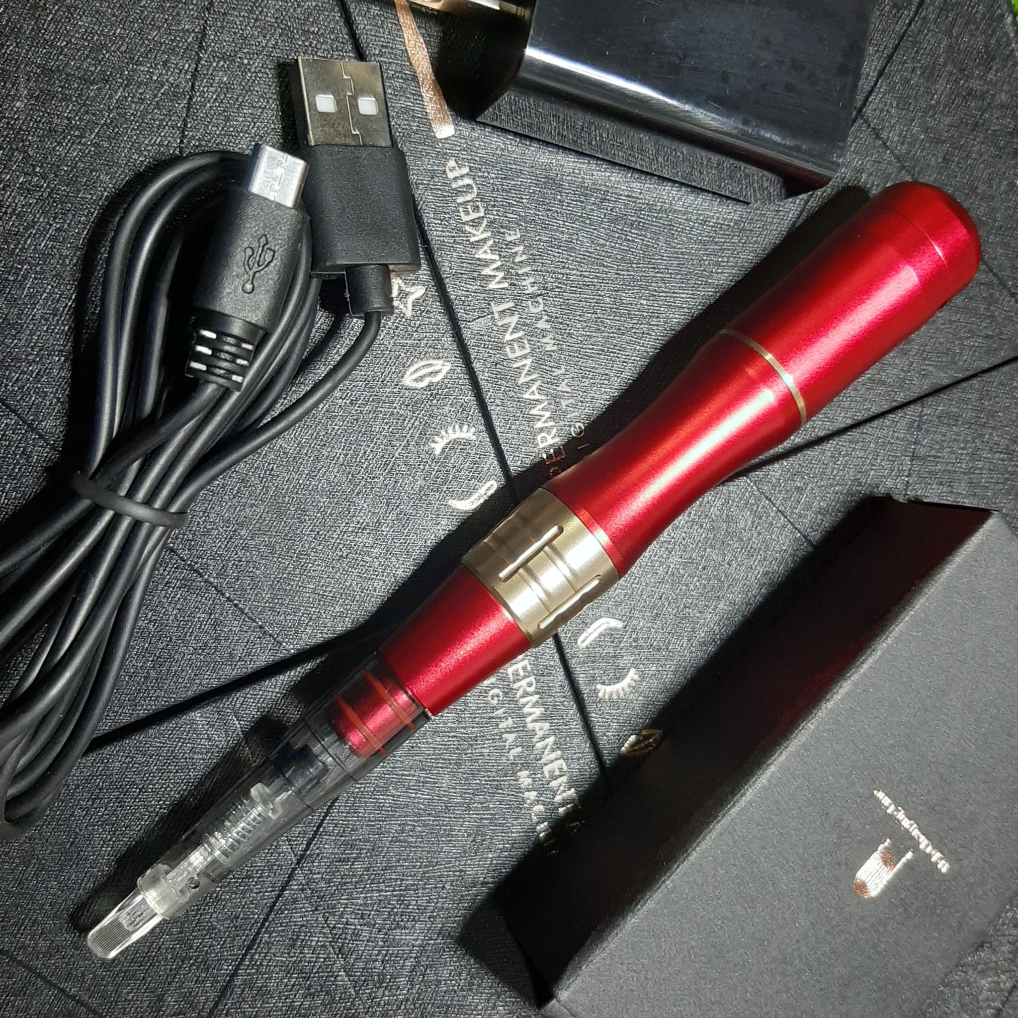 MÁY PHUN XĂM KĨ THUẬT SỐ PERMANENT MAKEUP THẾ HỆ MỚI CÓ TÍCH ĐIỆN