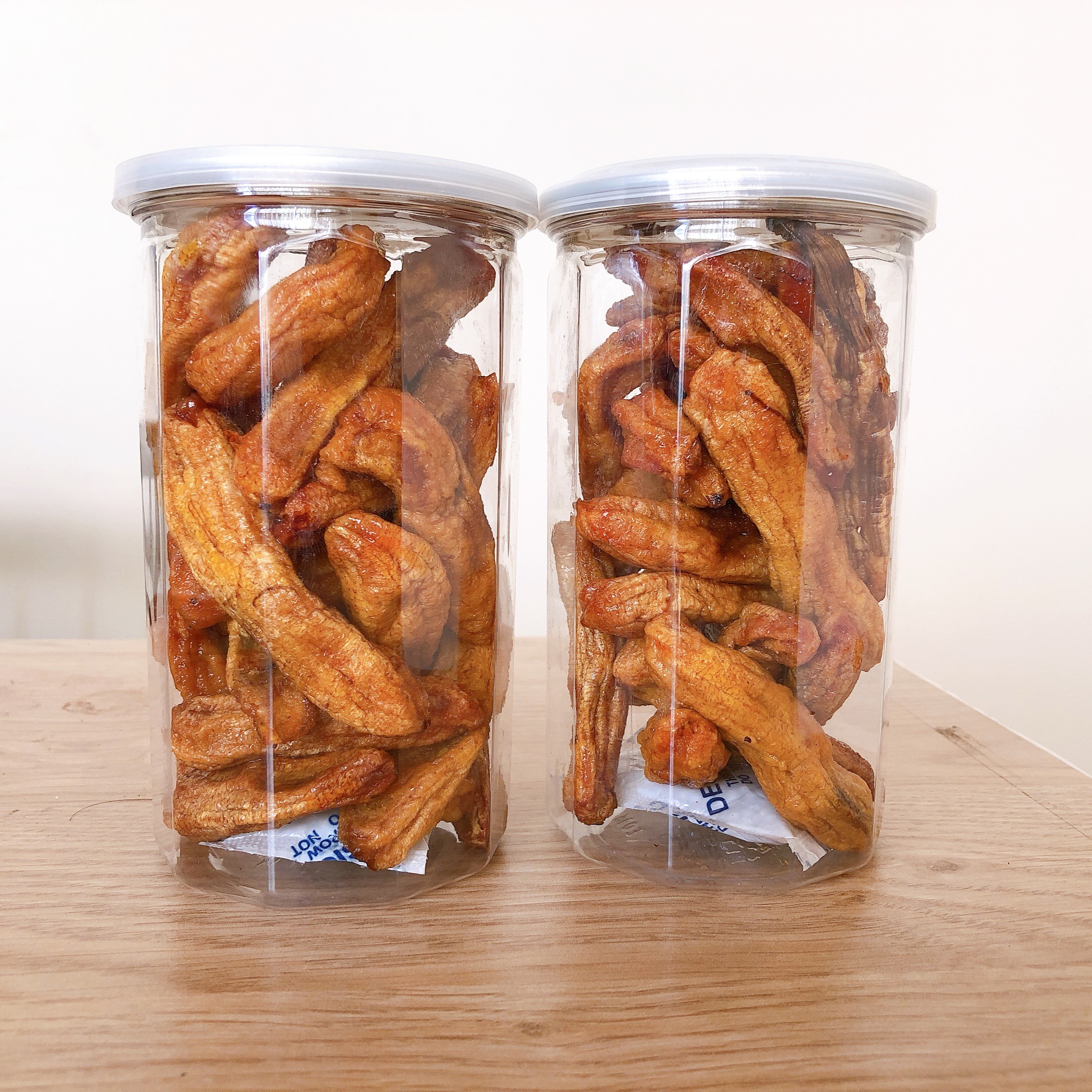 [HCM]Chuối sấy dẻo nguyên trái hộp 400g làm mứt tết vị ngọt đậm đà - Ngừa thiếu máu và táo bón trái cây sấy không đường SuTo Shop