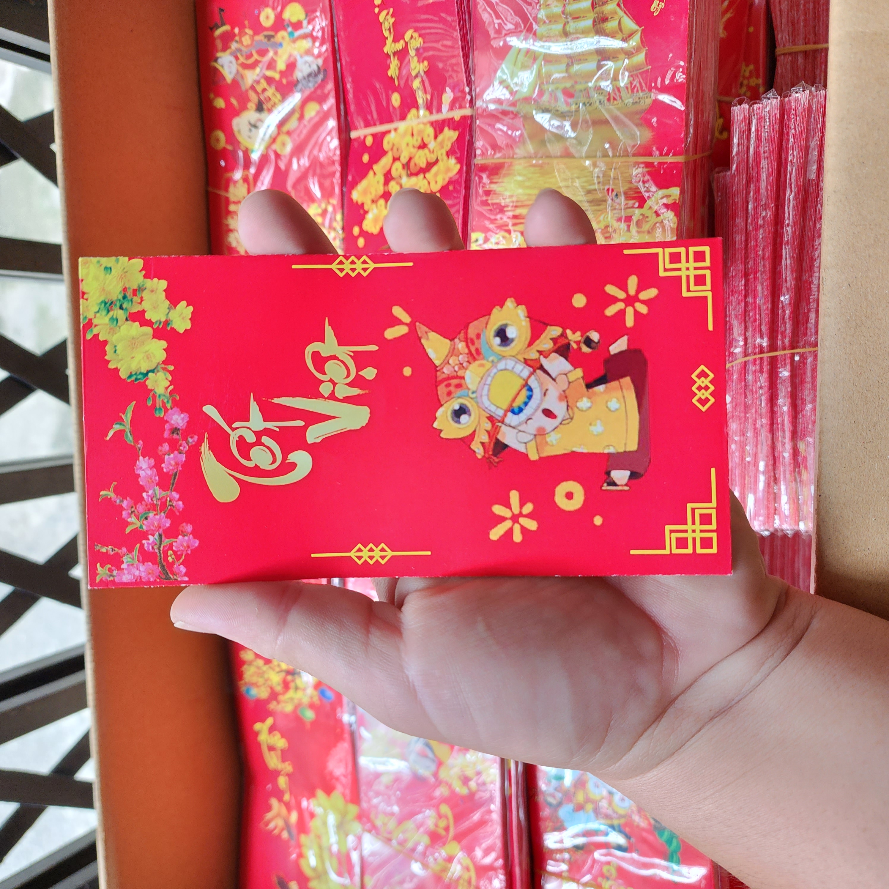 [ Khuyến mãi Tết 2024 ] Xấp 10 Bao Lì Xì Giấy Độc - Lạ, Đủ mẫu, dành cho Tết, giá siêu rẻ, Quà tặng ý nghĩa cho mọi người ( Ngẫu Nhiên )