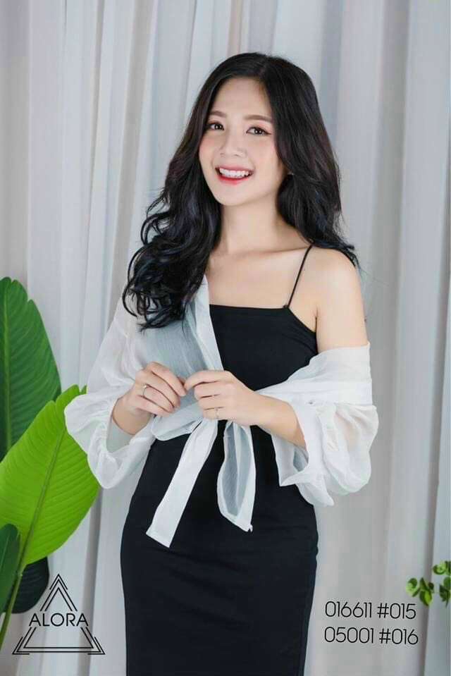 Sét đầm body 2 dây kèm áo voan cột nơ nữ tính