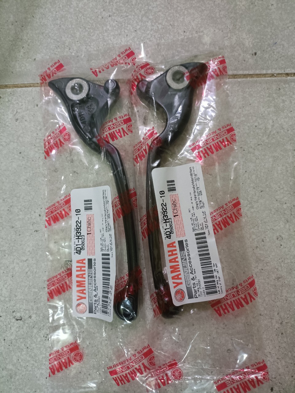 Tay thắng cho xe Raider Fi, Satria Fi màu đen - 1 cặp