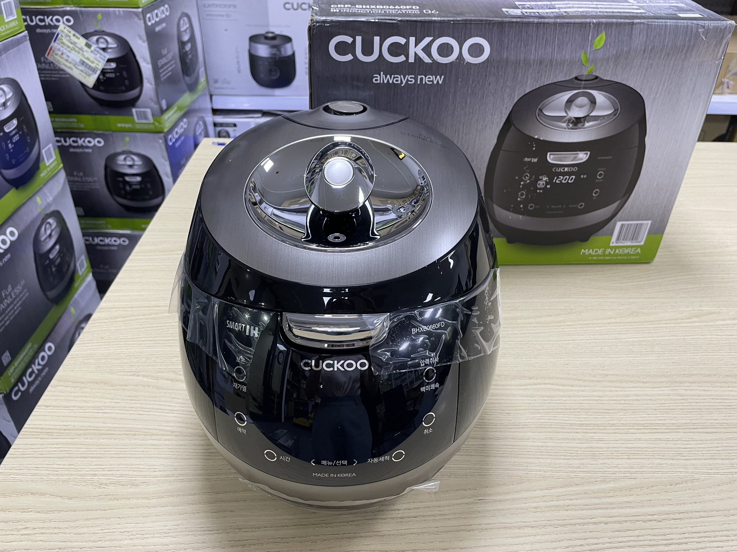 Nồi cơm điện cao tần cuckoo crp-bhxb0660fd 1.08l/ bhxb0660fd