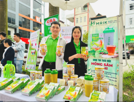 Trà thảo mộc