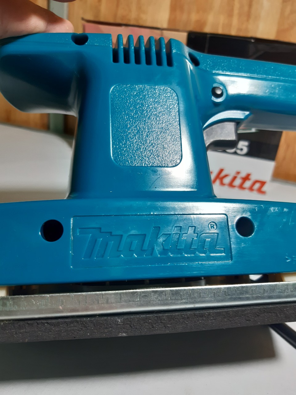máy chà nhám MAKITA 9035 , ĐẾ CHỮ NHẬT